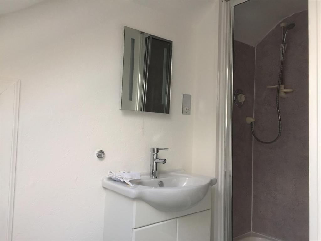 Standard Twin Room with Garden View